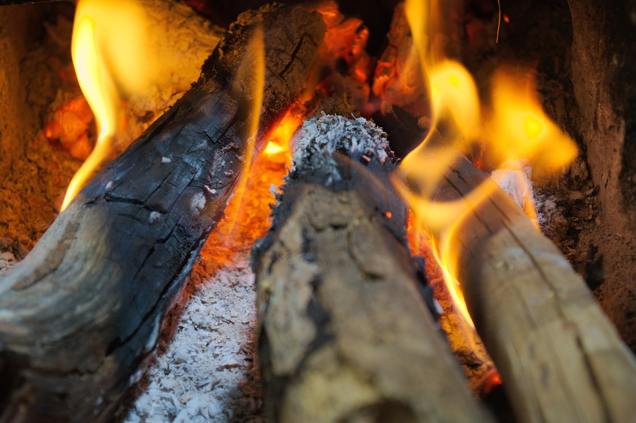 3 façons de réutiliser les cendres de votre poêle à bois