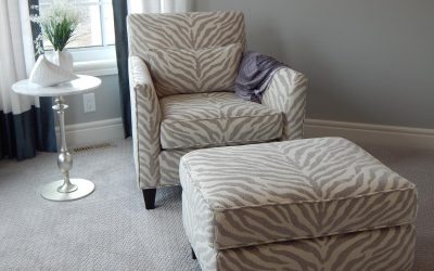 Profitez de fauteuils Indoor & Outdoor en optant pour des poufs et chauffeuses de qualité