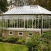 Focus sur l’importance des serres dans un jardin