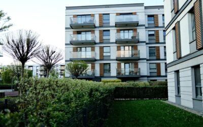 Vendre en copropriété : les documents à réunir avant le compromis